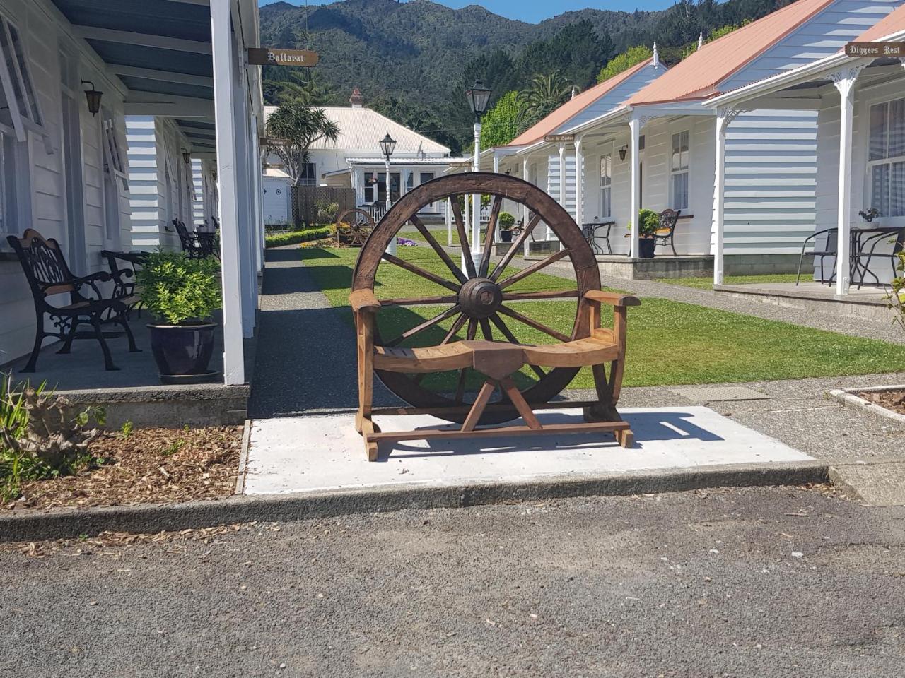 Coromandel Cottages Extérieur photo